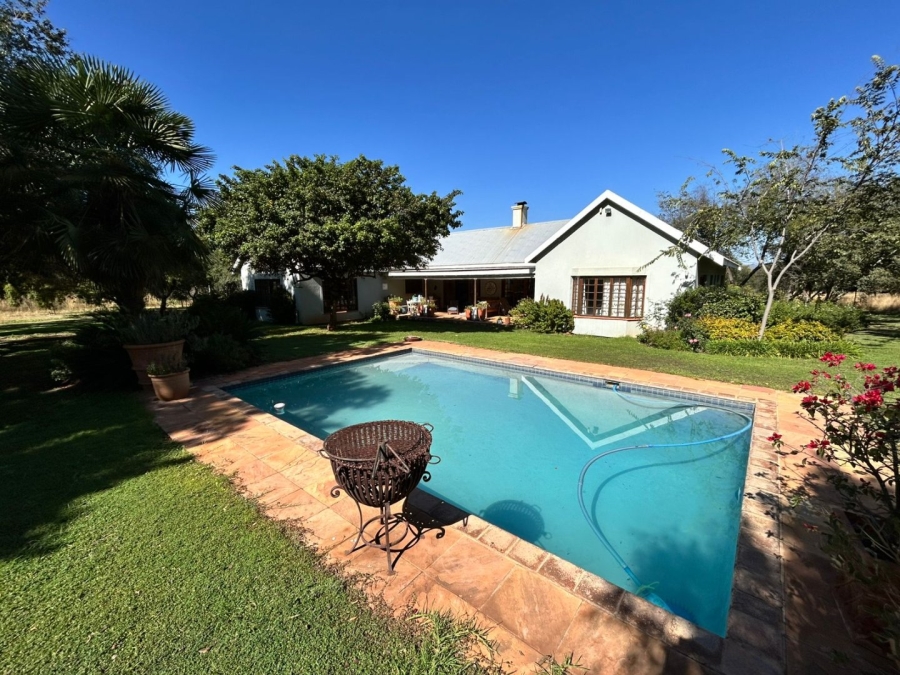 3 Bedroom Property for Sale in Hartbeesfontein North West